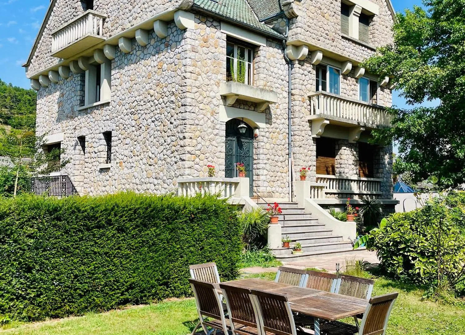 La Maison Au Toit Vert Espalion